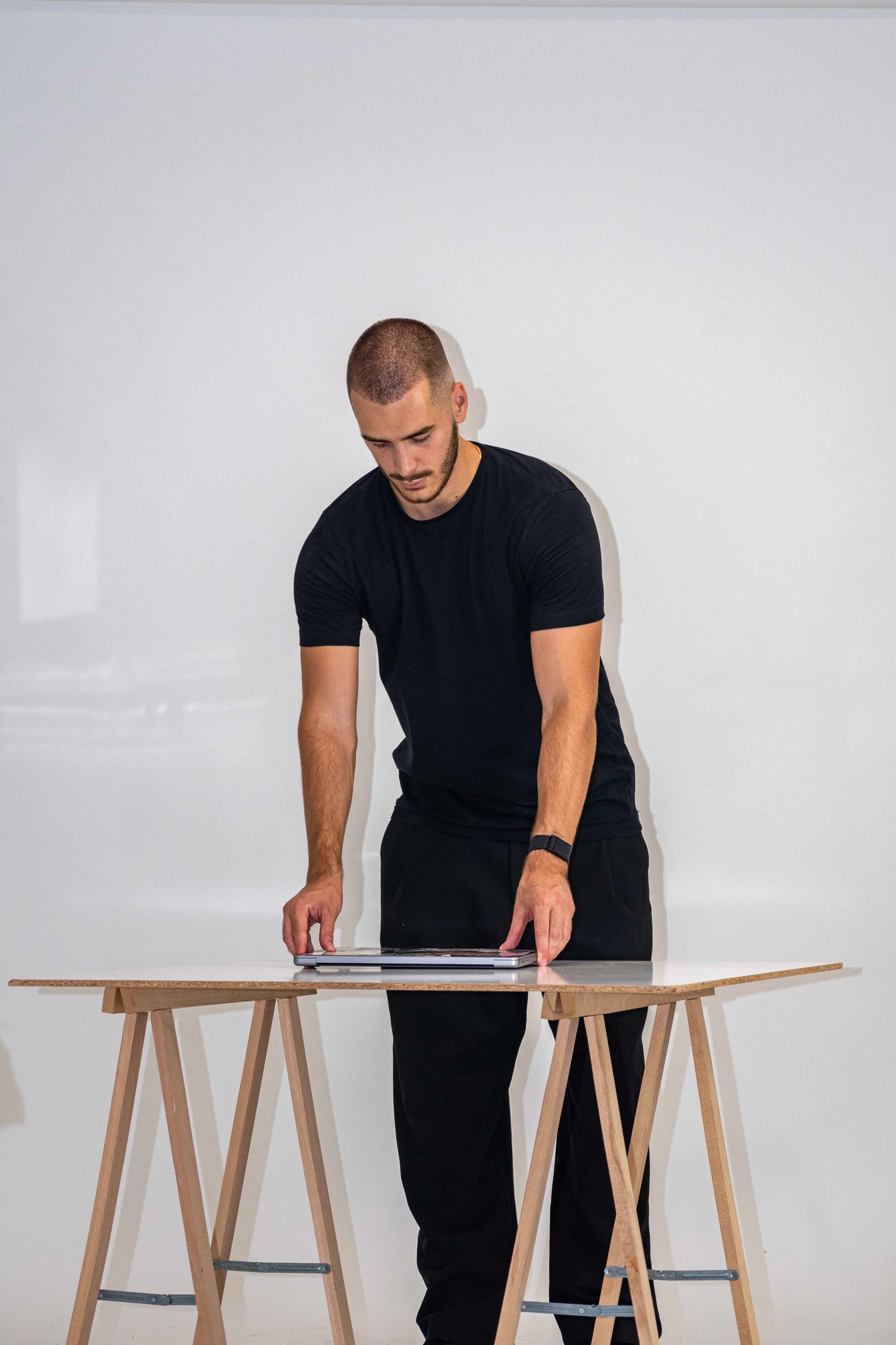 Hi Zia office moment