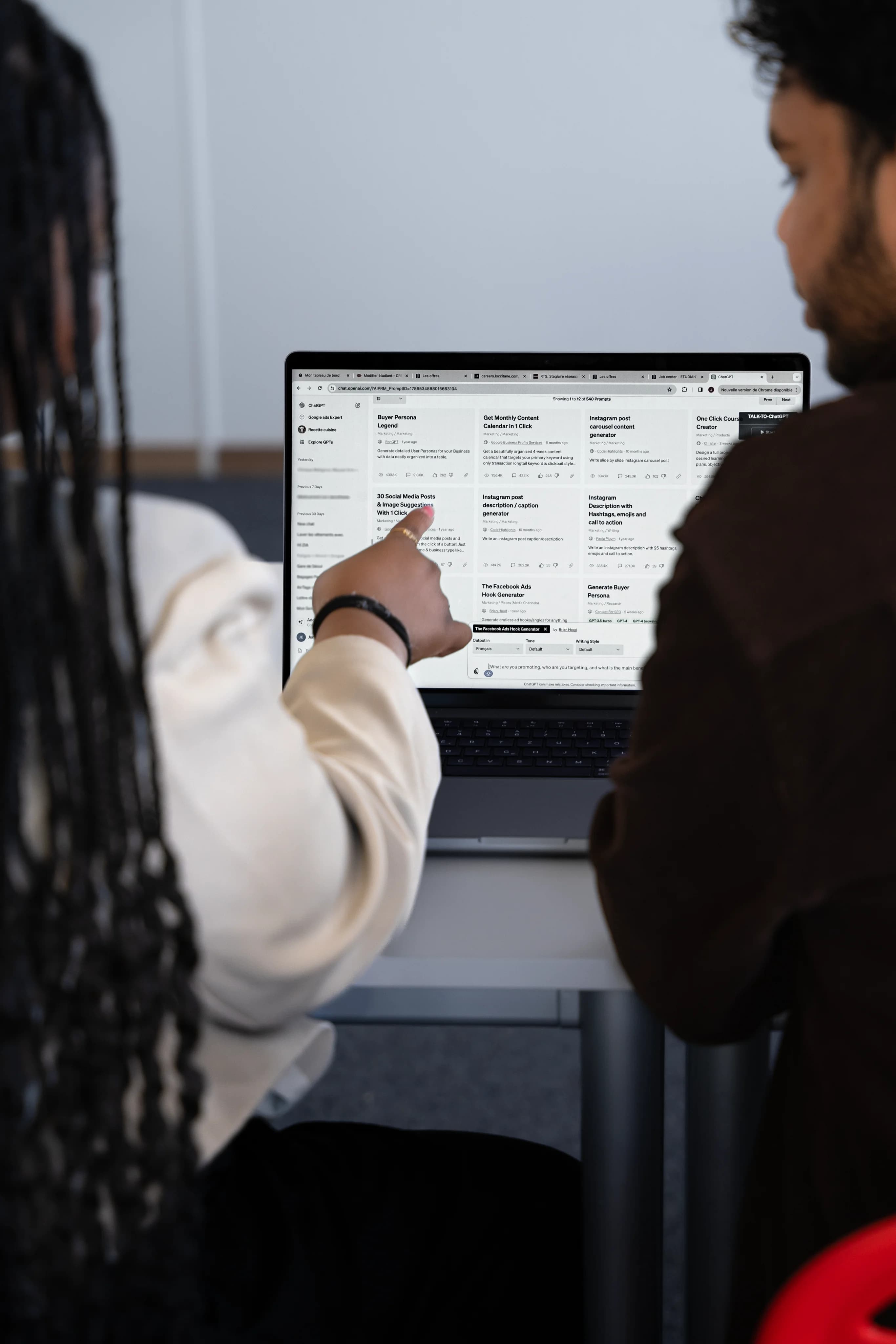 Hi Zia creative team collaboration